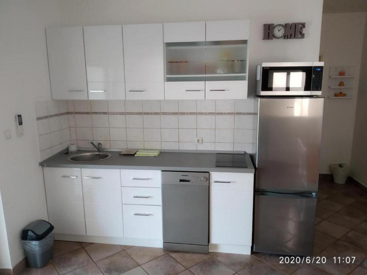 Apartmani Lucia Biograd Biograd Na Moru Extérieur photo