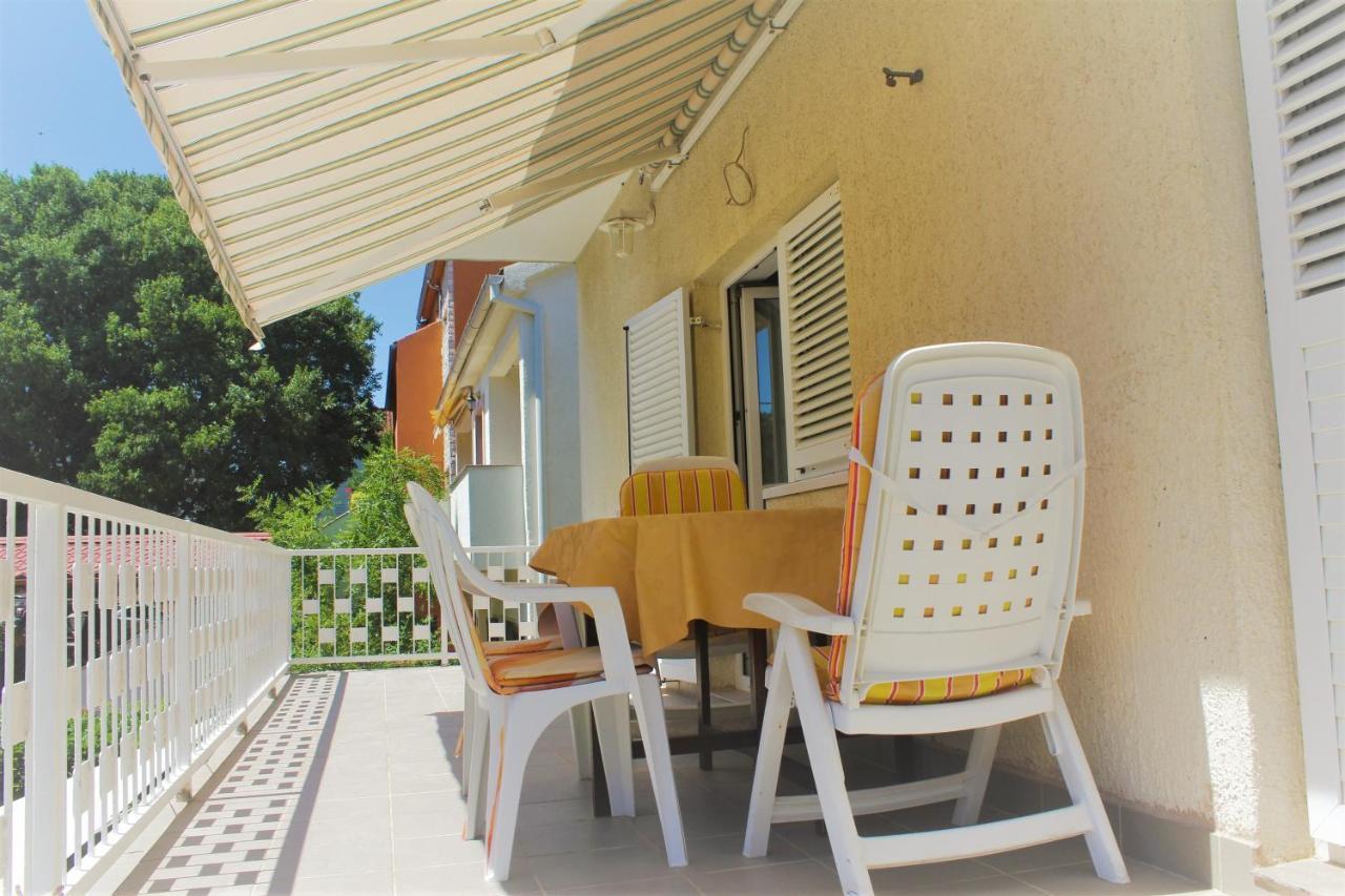 Apartmani Lucia Biograd Biograd Na Moru Extérieur photo