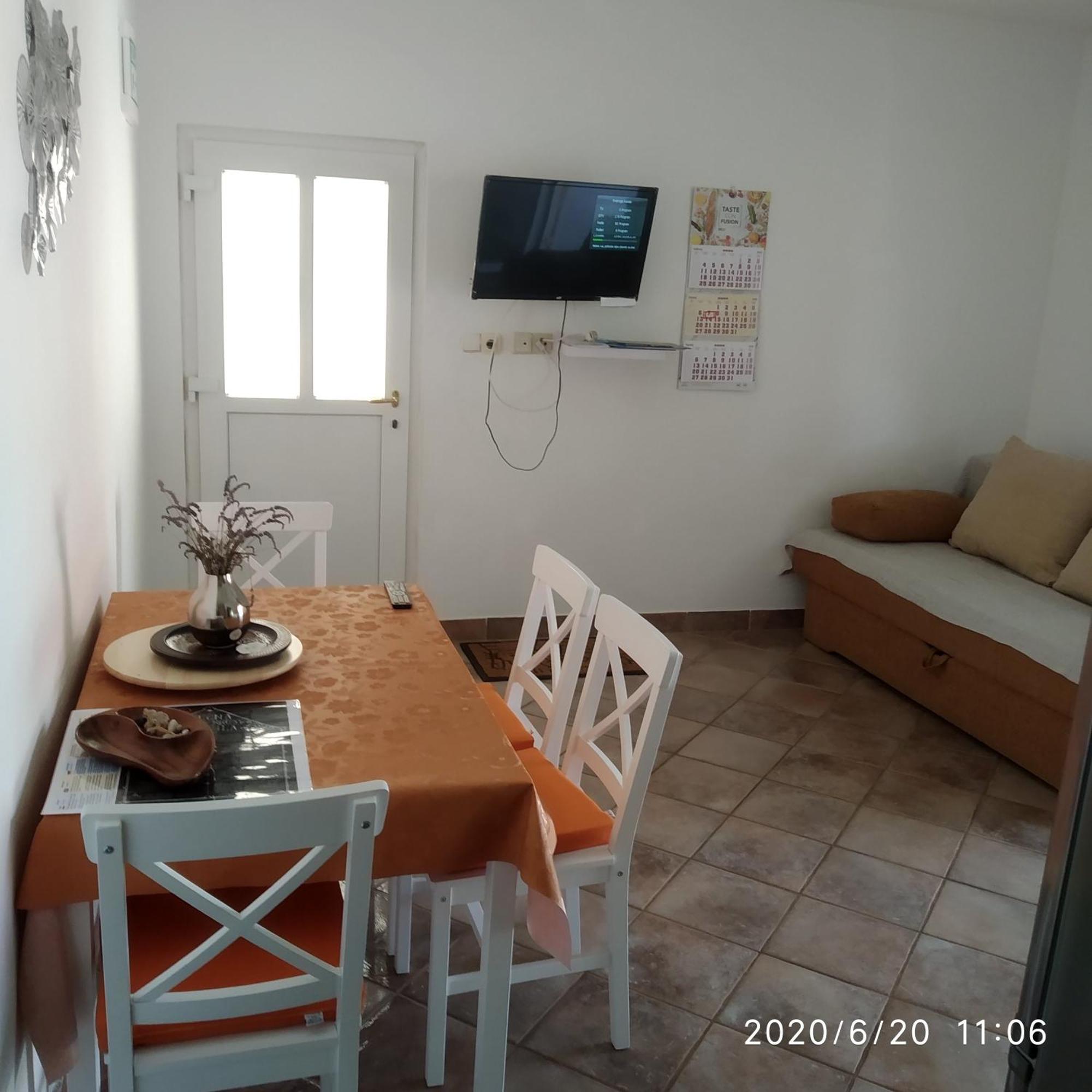 Apartmani Lucia Biograd Biograd Na Moru Extérieur photo